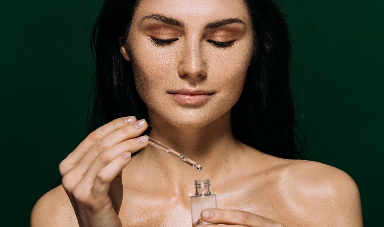 A woman using glycolic acid 