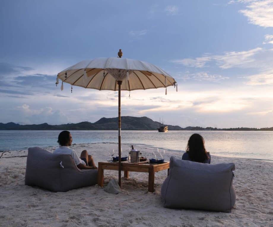 1723244550 800 A luxury honeymoon on a private yacht in Indonesia