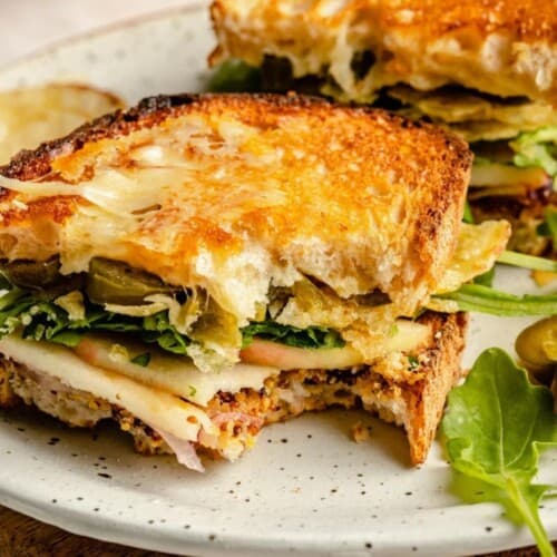 Cheddar Apple Sandwich