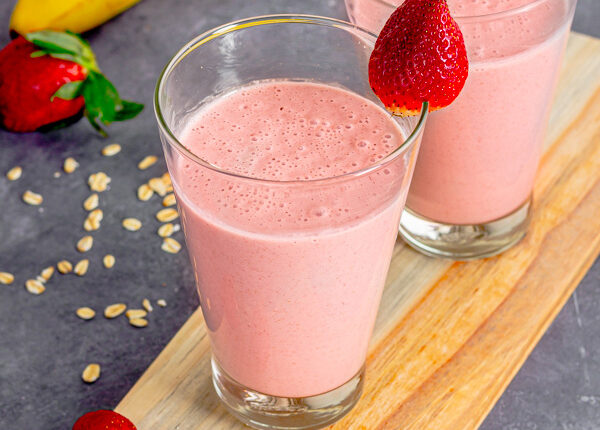 Strawberry Oats Smoothie for Weight Loss