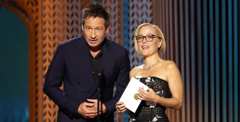 X Files' David Duchovny, Gillian Anderson Reunite at 2025 SAG Awards