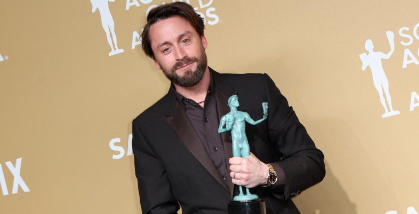 How Heavy Is the 2025 SAG Awards Trophy Versus Oscars, Emmys, Globes?